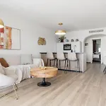 Frontline Luxury Miraflores Playa Appartement