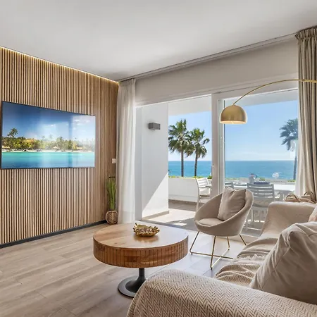Frontline Luxury Miraflores Playa *