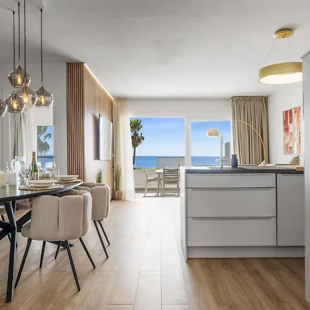 Frontline Luxury Miraflores Playa Appartement
